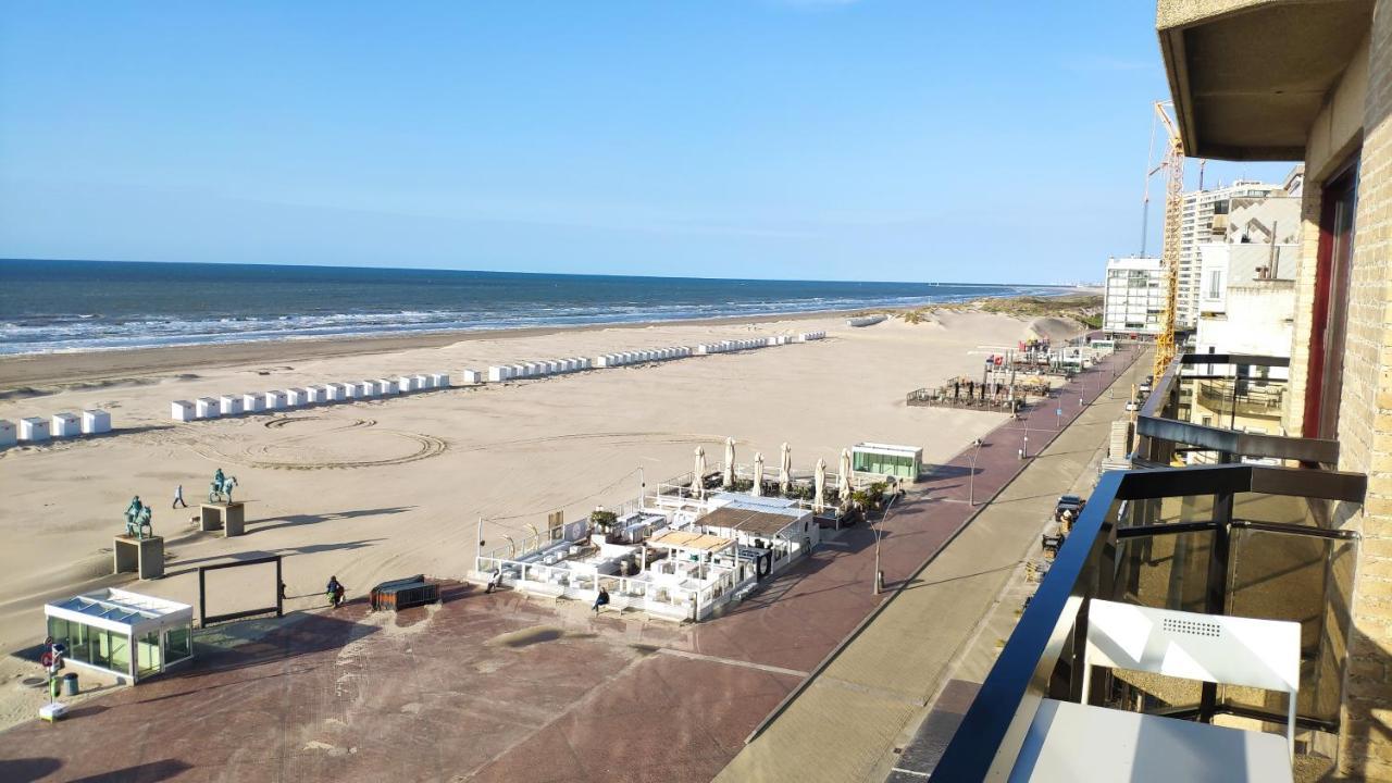 Zeezicht Vanop Het 6 De Verdiep Oostduinkerke Luaran gambar